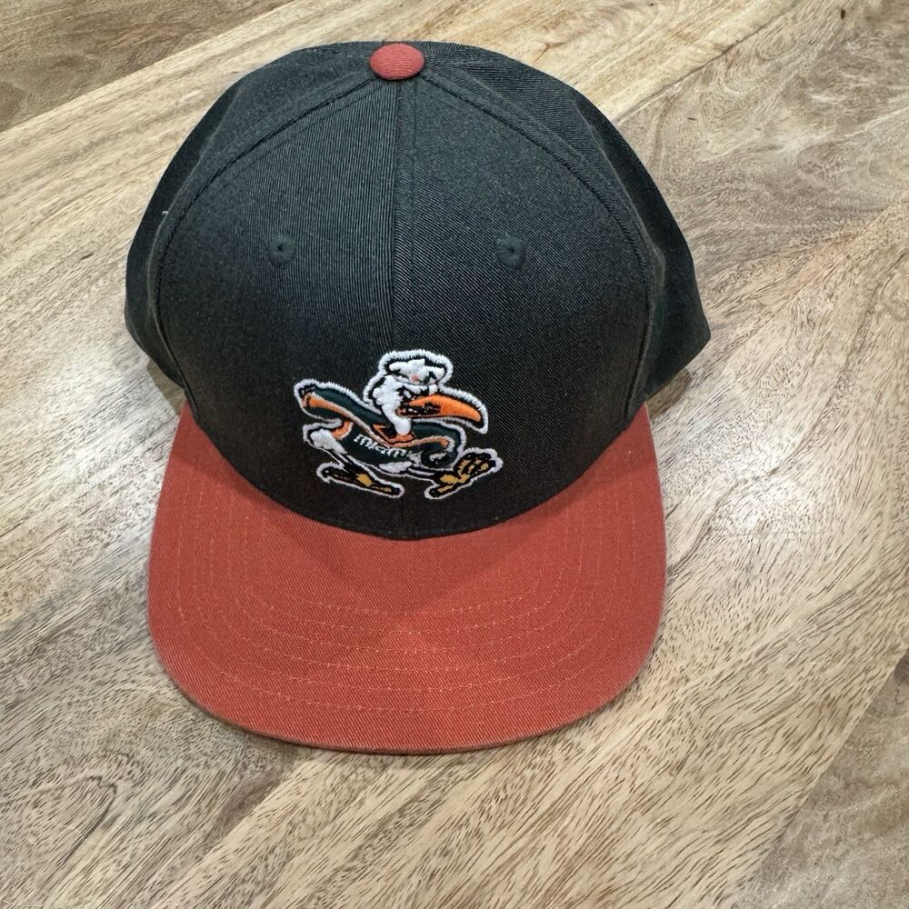 Top of the World Snapback University of Miami Hurricanes NCAA Sebastian Ibis